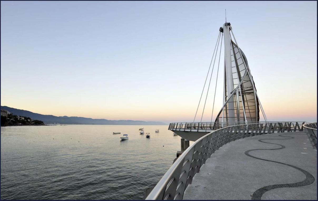 Hotel Delfin Vista Pier Beach Front ปูแอร์โตบาญาร์ตา ภายนอก รูปภาพ