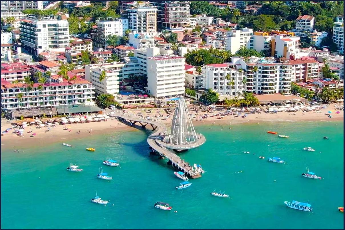 Hotel Delfin Vista Pier Beach Front ปูแอร์โตบาญาร์ตา ภายนอก รูปภาพ