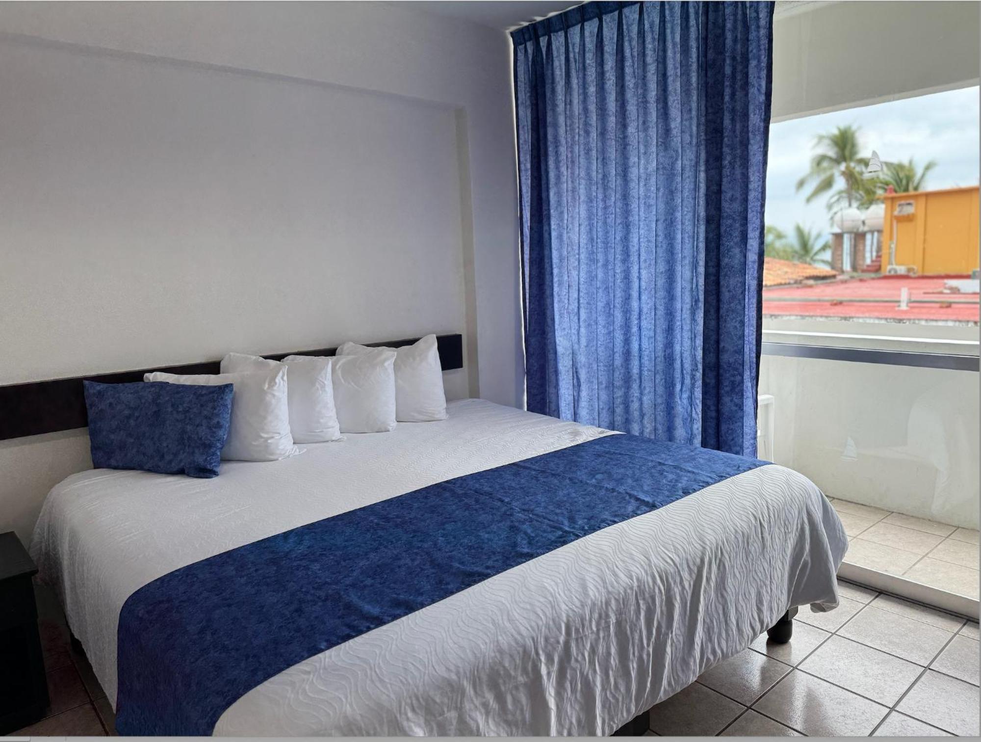 Hotel Delfin Vista Pier Beach Front ปูแอร์โตบาญาร์ตา ภายนอก รูปภาพ