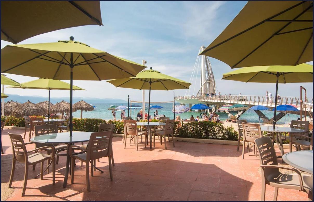 Hotel Delfin Vista Pier Beach Front ปูแอร์โตบาญาร์ตา ภายนอก รูปภาพ